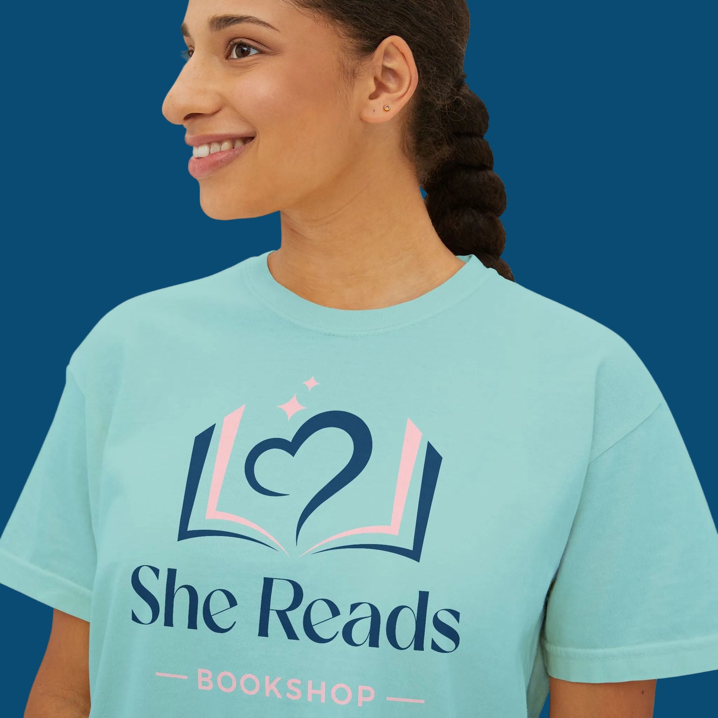 She Reads Bookshop Logo Cropped t-shirt