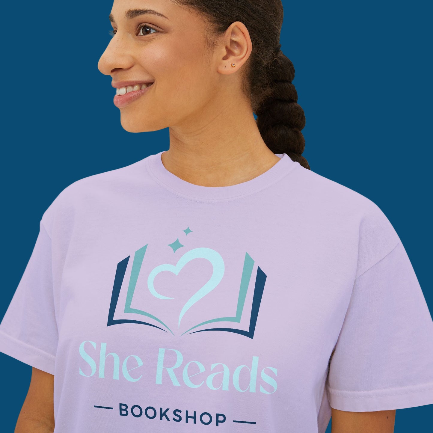 She Reads Bookshop Logo Cropped t-shirt