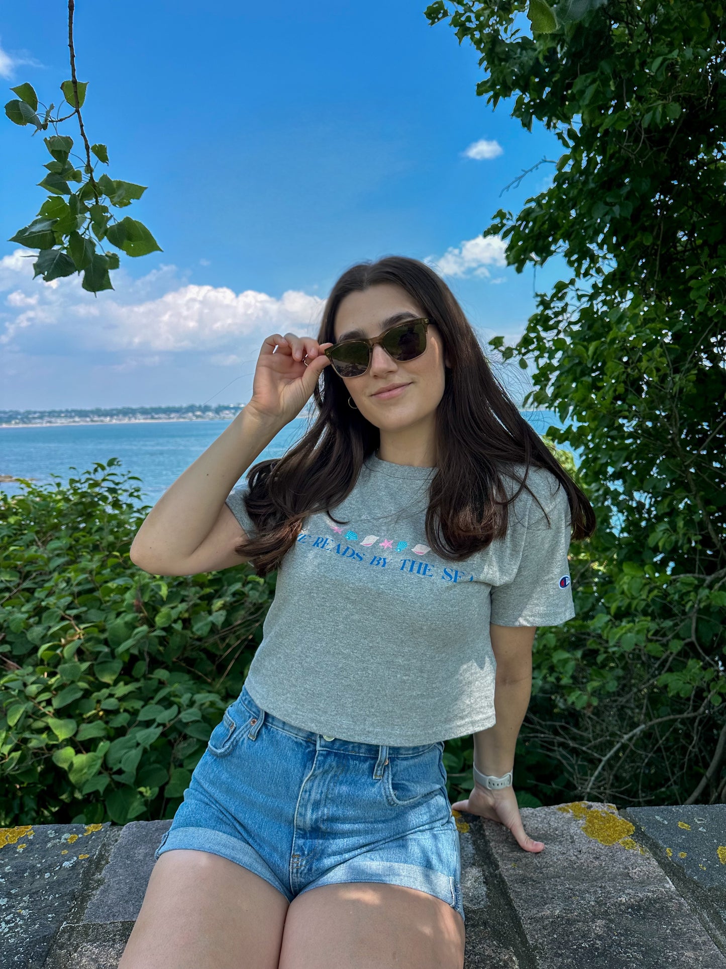 She Reads by The Sea - cropped t-shirt