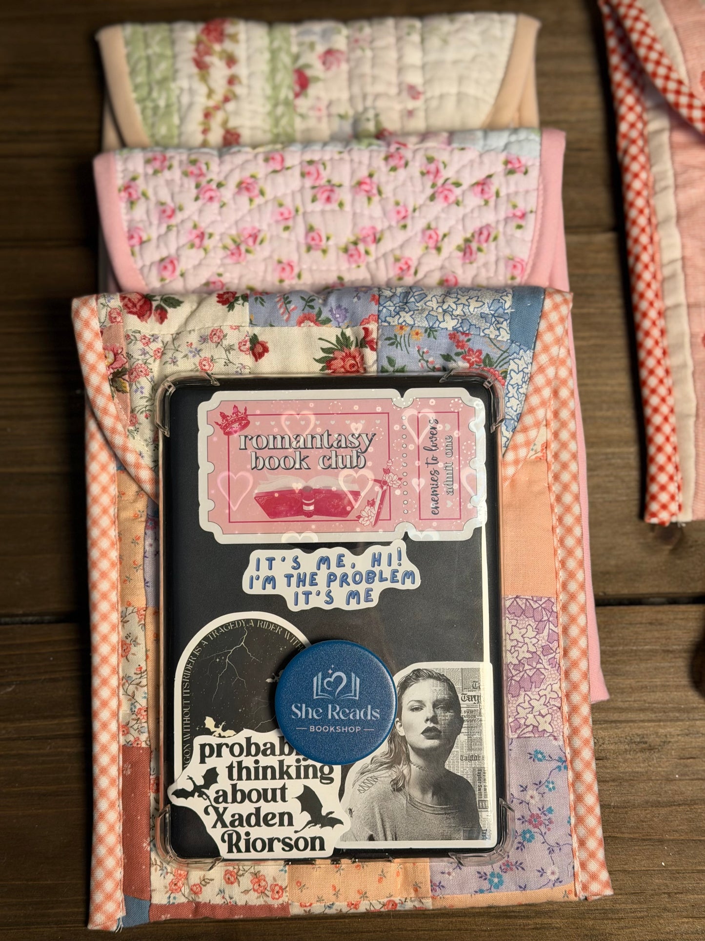 Quilted Floral Kindle Sleeve